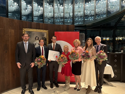 von links: Andreas Pollak, Robert Kert, Daniel
Gilhofer-Lenglinger, Ingeborg Zerbes, Margit Wachberger, Simone
Petsche-Demmel, Fritz Zeder