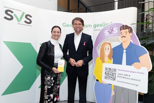 SVS-Obmann Peter Lehner mit OÖ Krebshilfe GF Maria Sauer