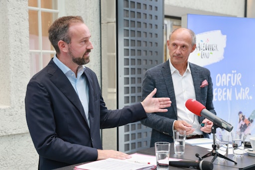 Vorschau Bild von Stefan Schnöll und Leo Bauernberger präsentieren die Highlights
der kommenden Wintersaison