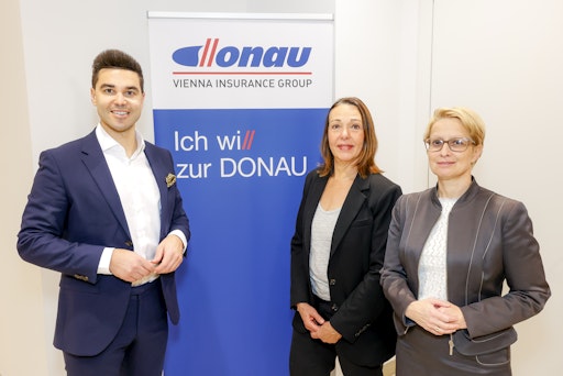 https://www.apa-fotoservice.at/galerie/39578 Kleine und mittlere
Unternehmen bilden das Rückgrat der österreichischen Wirtschaft.
Doch gerade diese tragenden Säulen stehen aktuell unter immensem
Druck. Die DONAU KMU-Studie 2025 erfasst die wesentlichen
Belastungen der KMUs in Österreich. Generaldirektorin Judit Havasi
und Vorstandsdirektor Franz Zeiler berichten gemeinsam mit Christina
Matzka über die Ergebnisse der Untersuchung und was die DONAU als
Versicherer für KMUs leistet.