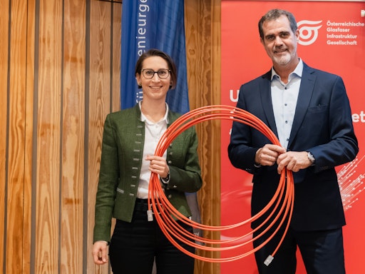 Vorschau Bild von Fachvortragsveranstaltung in Kooperation zwischen TU Graz (Lisa
Strasser) und der öGIG (Bernd Stockinger) zum Thema
Glasfaser-Sensorik im Einsatz beim Katastrophenschutz.