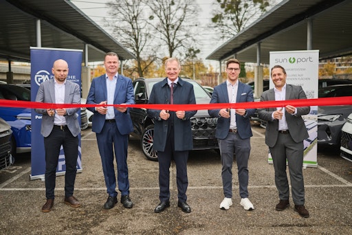 feierliche Eröffnung der Sunport PV Carport Anlage