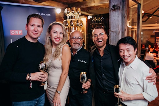 Vorschau Bild von Ekaterina Mucha, La Hong, Luigi Jr.