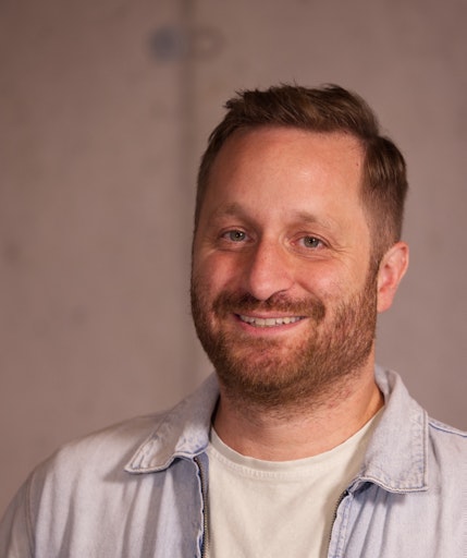 Johannes Knierzinger Lehrer für Digitale Grundbildung, Vorstand
der “International Association for Media Education” Mit-Gründer des
“FoMB Forum MedienBildung.at”