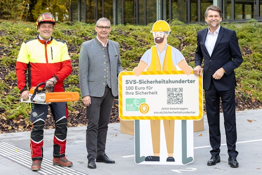 v.l.n.r.: Siegfried Birngruber/SVS-Sicherheitsberater, Franz
Waldenberger/Obmann-Stv. SVS und Präsident der Landwirtschaftskammer
OÖ, Peter Lehner/Obmann SVS