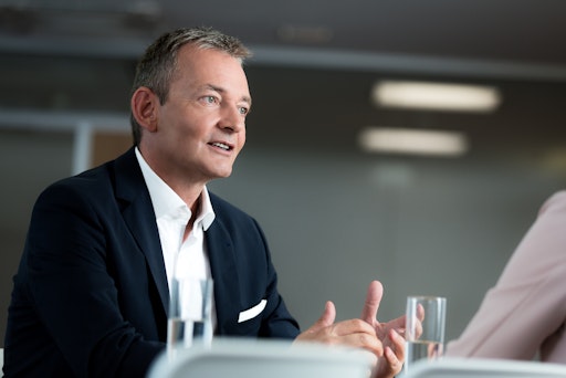 Marcus Grausam im Beratungsgespräch