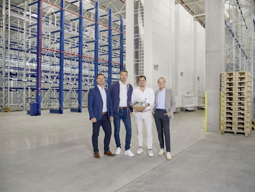 Vorschau Bild von Übergabe von Bauteil II im Gewerbepark Loosdorf (im Bild v. l. n.
r. ): Ing. Alexander Liebewein (F & S), Bgm. Thomas Vasku (Gemeinde
Loosdorf), Hannes Schmid (SSA Fluidra Österreich GmbH) und Walter
Schisernig (SCHISERNIG Real Estate Investor).