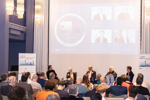 Tagung "Hizmet in Berlin - Zivilgesellschaft mitgestalten" im
Haus der Evangelischen Kirche Deutschland, Berlin. // Weiterer Text
über ots und www.presseportal.de/nr/122305 / Die Verwendung dieses
Bildes für redaktionelle Zwecke ist unter Beachtung aller
mitgeteilten Nutzungsbedingungen zulässig und dann auch honorarfrei.
Veröffentlichung ausschließlich mit Bildrechte-Hinweis.