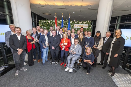 Strahlende Gewinner bei der VORward Gala 2025: Der VOR-Öffi-Preis
für die Besten im öffentlichen Verkehr