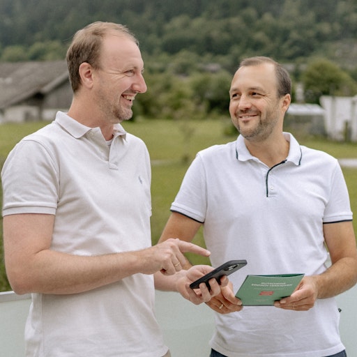 „Mit unserer Cloud-Software unterstützen wir Unternehmen dabei,
Gutscheine online zu verkaufen, einzulösen und zu verwalten –
einfach, rentabel und verlässlich“, erklären Markus Jesner & Manuel
Vlach.