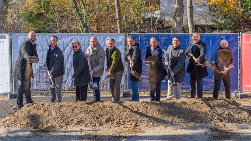 Vorschau Bild von Doppelspatenstich der 3SI Immogroup - nicht nur im 14. Bezirk,
sondern auch im 18. Bezirk über Wien steht der Baustart für ein
weiteren Projekt, The Superior, bevor.