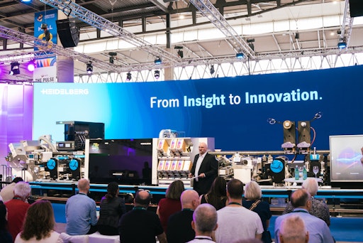 At Labelexpo in Barcelona, digital innovations for the growth
market of label printing, such as the new Gallus Five, proved a
particular draw for customers. Auf der Labelexpo in Barcelona sind
insbesondere die digitalen Innovationen für den wachsenden
Etikettendruck wie die neue Gallus Five auf großes Kundeninteresse
ge-stoßen. // Weiterer Text über ots und www.presseportal.de/nr/6678
/ Die Verwendung dieses Bildes für redaktionelle Zwecke ist unter
Beachtung aller mitgeteilten Nutzungsbedingungen zulässig und dann
auch honorarfrei. Veröffentlichung ausschließlich mit
Bildrechte-Hinweis.