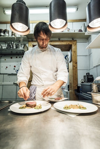 Mit 4 Hauben prämiert: Dominik Utassy von der Geiger Alm.