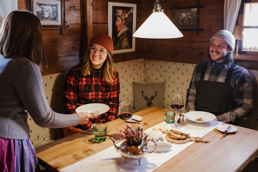 Vorschau Bild von Spitzenkulinarik mit Hüttenambiente: Geiger Alm Altaussee.