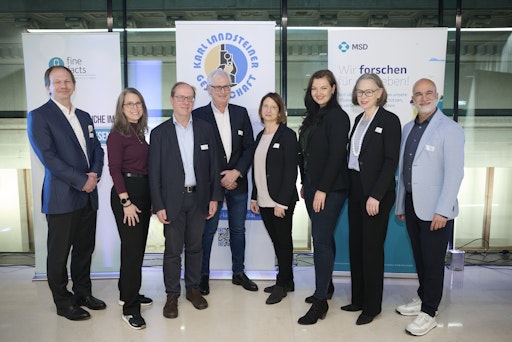 Zukunft Gesundheit | Innovation, die ankommt v.l.n.r.: Assoc.
Prof. Priv.-Doz. Dr. Markus ZEITLINGER (MedUni Wien), Dipl. rer.
nat. Nicole SCHLAUTMANN, MBA (MSD Österreich), DI Dr. Martin
RENHARDT (BMASGPK), Univ.-Prof. Dr. Bernhard SCHWARZ (Karl
Landsteiner Gesellschaft), Dr.in Hemma BAUER (BMFWF), Hannah GSELL,
MSc. (Survivors Austria), Dipl.-Ing.in Dr.in Michaela FRITZ (MedUni
Wien), Prim. Priv.-Doz. Dr. Arschang VALIPOUR (Klinik
Floridsdorf/Karl Landsteiner Institut)