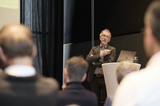 Vorschau Bild von Oskar Januschke, Stadtmarketing-Pionier der 3 Jahrzehnte in Lienz
wirkte, präsentierte sein Fazit inklusive Zukunftsperspektive für
Stadtmarketing-Verantwortliche: Werdet Regionsentwickler:innen!