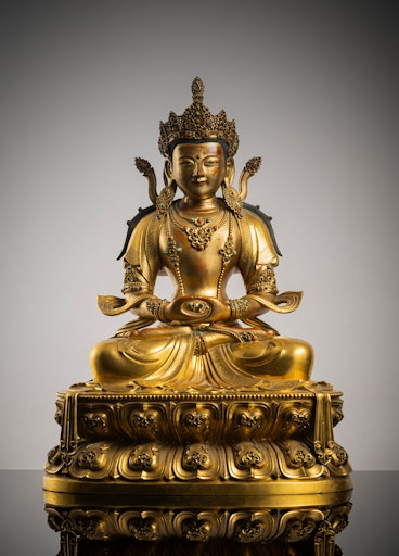 Seltene kaiserliche vergoldete Bronzefigur des Amitayus China,
Kangxi-Periode // Weiterer Text über ots und
www.presseportal.de/nr/156740 / Die Verwendung dieses Bildes für
redaktionelle Zwecke ist unter Beachtung aller mitgeteilten
Nutzungsbedingungen zulässig und dann auch honorarfrei.
Veröffentlichung ausschließlich mit Bildrechte-Hinweis.