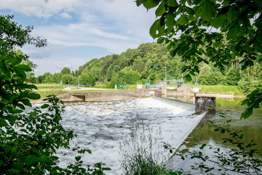 Am Wehr in Wankham investiert KWG 20 Mio. Euro in ein neues
Wasserkraftwerk