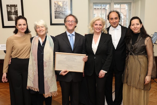 Vorstand des Vereins Der Freunde der Musik von Niccolò Paganini –
Wien gemeinsam mit dem Ururenkel des großen Virtuosen Niccolò
Paganini.