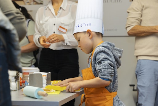 Bei der Kinderkochwerkstatt bereiten Kinder einfache und gesunde
Snacks zu.