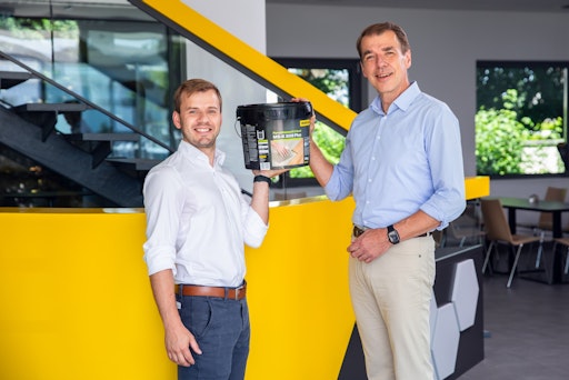 Rainer Pascher (links) verantwortet neben Technik auch Marketing,
Sales und Produktmanagement. Bernhard Mucherl ist weiterhin für die
kaufmännischen Bereiche zuständig; beide verantworten gemeinsam die
strategische Weiterentwicklung des Unternehmens – national wie
international.