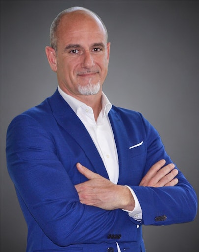 Corrado Mura Corrado Mura wird mit Wirkung zum 1. Januar 2026 zum
CEO/President von Franke Home Solutions ernannt. Er folgt auf
Barbara Borra, die nach sieben erfolgreichen Jahren in den Ruhestand
tritt. // Weiterer Text über ots und
www.presseportal.ch/de/nr/100053819 / Die Verwendung dieses Bildes
für redaktionelle Zwecke ist unter Beachtung aller mitgeteilten
Nutzungsbedingungen zulässig und dann auch honorarfrei.
Veröffentlichung ausschließlich mit Bildrechte-Hinweis.