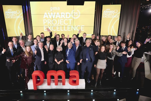 Vorschau Bild von Alle Gewinner der pma awards 2025 auf der Bühne