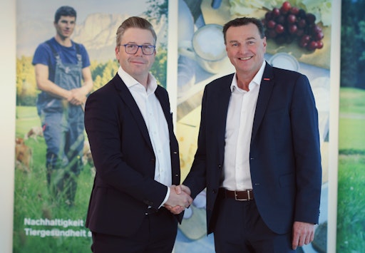 Vorschau Bild von Markus Buchmayr (Geschäftsführer Pinzgau Milch) und Andreas
Gasteiger (Geschäftsführer SalzburgMilch) freuen sich auf die
Vertiefung der bestehenden Zusammenarbeit.