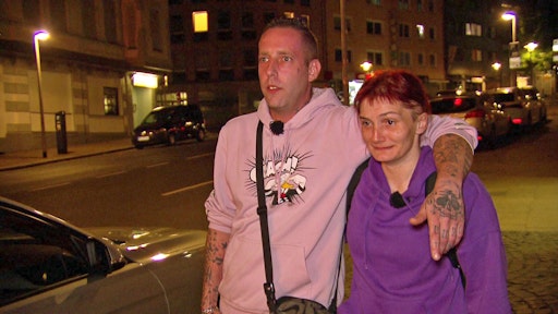 Carola und Chris verbringen gemeinsam einen Abend in Duisburg //
Weiterer Text über ots und www.presseportal.de/nr/6605 / Die
Verwendung dieses Bildes für redaktionelle Zwecke ist unter
Beachtung aller mitgeteilten Nutzungsbedingungen zulässig und dann
auch honorarfrei. Veröffentlichung ausschließlich mit
Bildrechte-Hinweis.