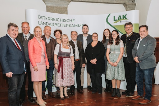 Gratulanten und ausgezeichnete Facharbeiterinnen und Facharbeiter
der LAK Salzburg