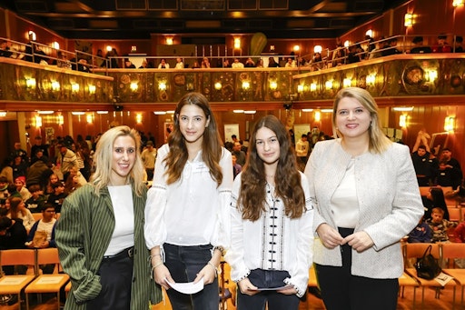 Julia Tinnacher, BSc MSc (Stellvertretende WiG-Abteilungsleiterin
„Gesunde Stadt – Gesunde Regionen“), Laura (jugendliche
Co-Moderatorin), Mia (jugendliche Co-Moderatorin) und Julia Heinrich
(Döblinger Jugendbeauftragte und Bezirksrätin) waren bei der
Jugendgesundheitskonferenz in Döbling vor Ort.