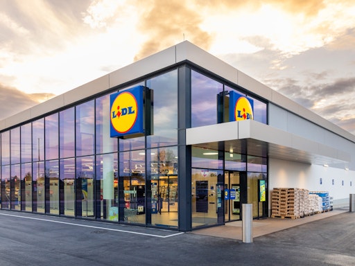 Vorschau Bild von Lidl Österreich schenkt Mitarbeiter:innen den 8. Dezember.
