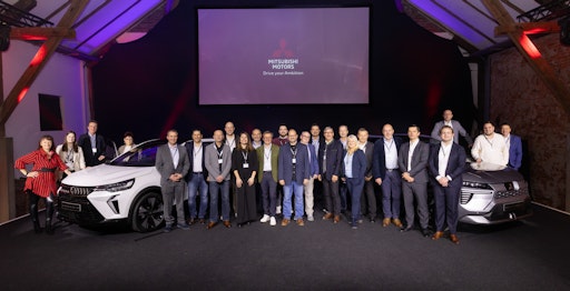 Team Mitsubishi Motors Österreich sowie Sales Director und
Regional Manager Mitsubishi Motors Europe