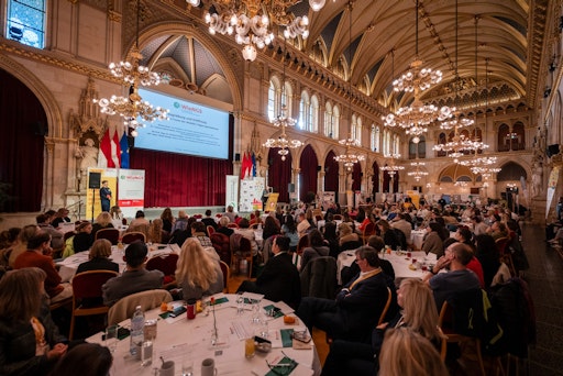 Vorschau Bild von Bei der WieNGS Jahrestagung haben über 200 Teilnehmer*innen an
Fachvorträgen teilgenommen.