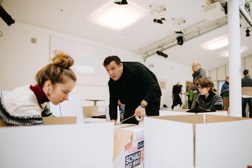 Vorschau Bild von Die SOS Balkanroute feierte in der Brunnenpassage einen großen
Erfolg: Mit 450 gesammelten Hilfsgütern wurde ein neuer Wien-Rekord
erreicht.