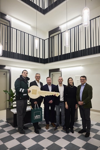 Vorschau Bild von Übergabe an erste Wohnungseigentümer