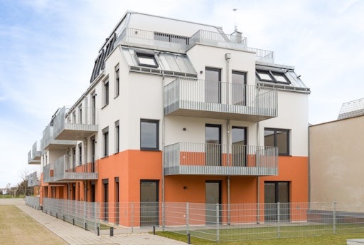  Vorzeitig fertiggestellt und bereits nahezu vollvermietet: Das
Wohnbauprojekt „Breitenleer Straße 248, 1220 Wien“ wurde über ein
Bauherrenmodell der IFA AG realisiert.