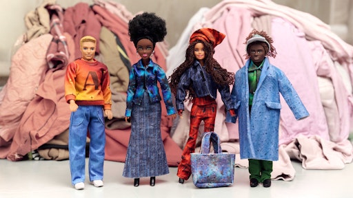  Die Modedesignerin Priya Ahluwalia verwandelt Stoffreste in eine
kreative Miniatur-Kollektion. // Weiterer Text über ots und
www.presseportal.de/nr/18832 / Die Verwendung dieses Bildes für
redaktionelle Zwecke ist unter Beachtung aller mitgeteilten
Nutzungsbedingungen zulässig und dann auch honorarfrei.
Veröffentlichung ausschließlich mit Bildrechte-Hinweis.