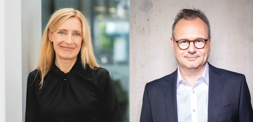 Eva-Maria Bauch (Mediengruppe Oberfranken) und Hendrik Lünenborg
(NDR) sind neue Mitglieder im Aufsichtsrat der dpa (v.li.). //
Weiterer Text über ots und www.presseportal.de/nr/8218 / Die
Verwendung dieses Bildes für redaktionelle Zwecke ist unter
Beachtung aller mitgeteilten Nutzungsbedingungen zulässig und dann
auch honorarfrei. Veröffentlichung ausschließlich mit
Bildrechte-Hinweis.