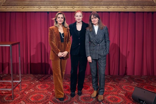 Vorschau Bild von EFI-Mitglieder Amanda Coakley, Veronica Anghel und Valbona
Zeleni.