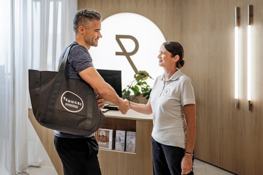 Vorschau Bild von Dienstleistungsqualität, die spürbar bei Gästen und Patient:innen
im REDUCE Gesundheitsresort Bad Tatzmannsdorf ankommt