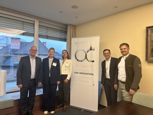 Sofie Carsten Nielsen, Director der European Biosolutions
Coalition und ehemalige dänische Bildungs- und Forschungsministerin
zu Besuch in Hallein – gemeinsam mit Marit Hyithamar Rystrom von der
Confederation of Danish Industry und Maximilian Mauthe von der IV
Österreich. Empfangen wurden sie von Wolfram Kalt, CEO und Franz
Dieterich, Betriebsleiter Energie & Bioraffinierie. Fotocredit:
AustroCel Hallein (Abdruck für Pressezwecke honorarfrei)