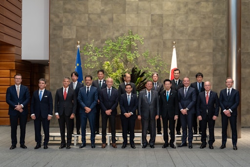 Vorschau Bild von Beim Japan-EU B2B Matching Event am 16. September in der
EU-Vertretung in Japan präsentierte AustroCel-CEO Wolfram Kalt (1.
Reihe, zweiter von rechts) das Unternehmen als Beispiel für
europäische Bioindustrie-Innovation. Die Veranstaltung wurde vom
EU-Japan Centre for Industrial Cooperation, der Europäischen
Kommission und dem japanischen Wirtschaftsministerium (METI)
organisiert. Fotocredit: European Union, 2025 / Tomohiro Ohsumi
(Abdruck für Pressezwecke honorarfrei)