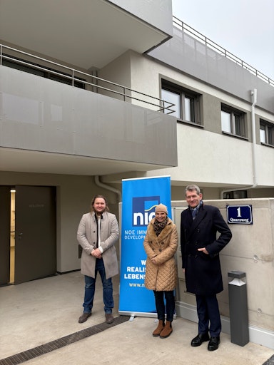 Die Wohnungen am Quarzweg 1 werden an ihre neuen Eigentümer
übergeben.