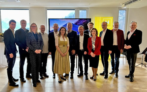 Vorschau Bild von Im Rahmen einer kleinen Eröffnung wurde die neue Regionalstelle
des Hilfswerk Salzburg in Zell am See offiziell in Betrieb genommen.