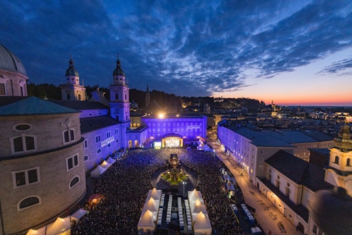 Vorschau Bild von Residenzplatz Salzburg Konzerte 2025
