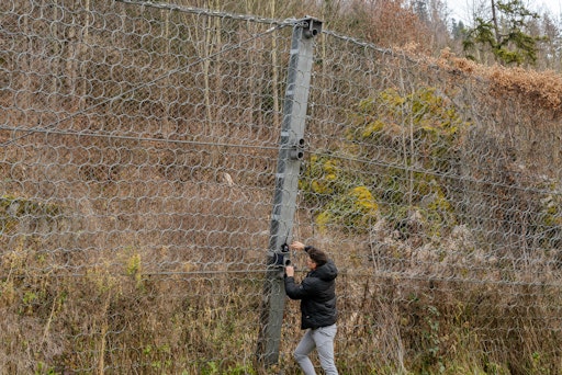 Vorschau Bild von Montage eines autonomen Sensorknotens an einem Steinschlagnetz
der Asfinag im Bereich St. Michael.