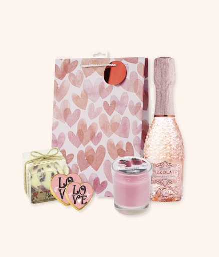 Vorschau Bild von Wohlfühlmomente und Auszeit für den Lieblingsmenschen mit dem
bellaflora Romantik Set.