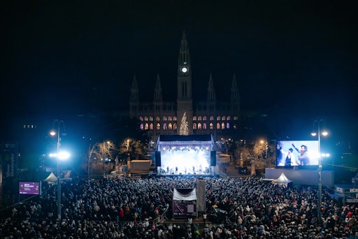 Die Bühne Rathausplatz des 34. Wiener Silvesterpfads