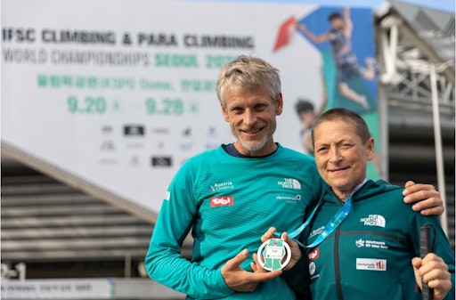 Vorschau Bild von Linda Le Bon und Patrik Törnström beim Weltcup in Seoul